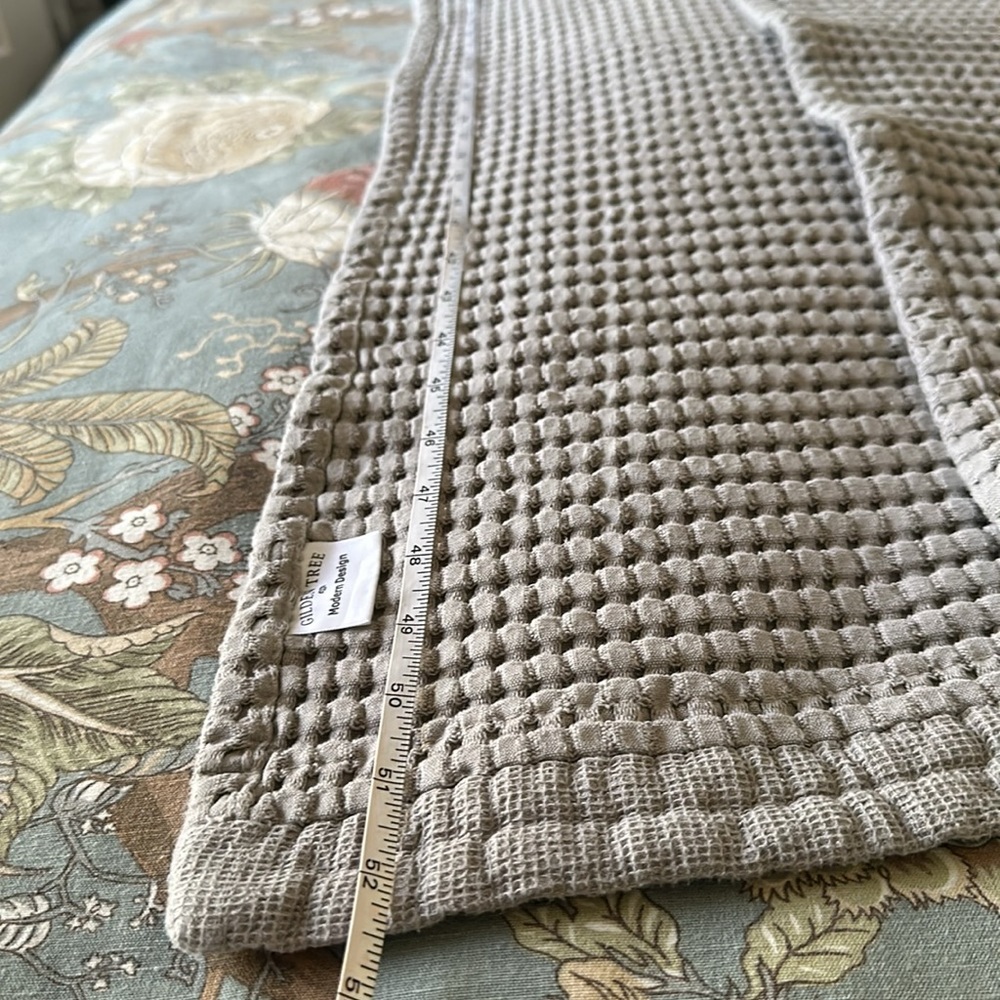 Two Japanese style cotton waffle weave bath towels. - Picture 6 of 10